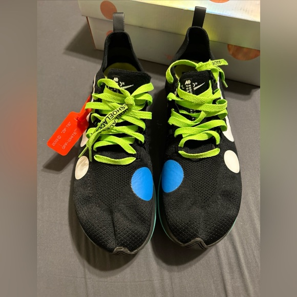 Nike Zoom Fly Mercurial Flyknit x
OFF-WHITE Black 2018 Men's 11.5.
AO2115-001 - Picture 4 of 11